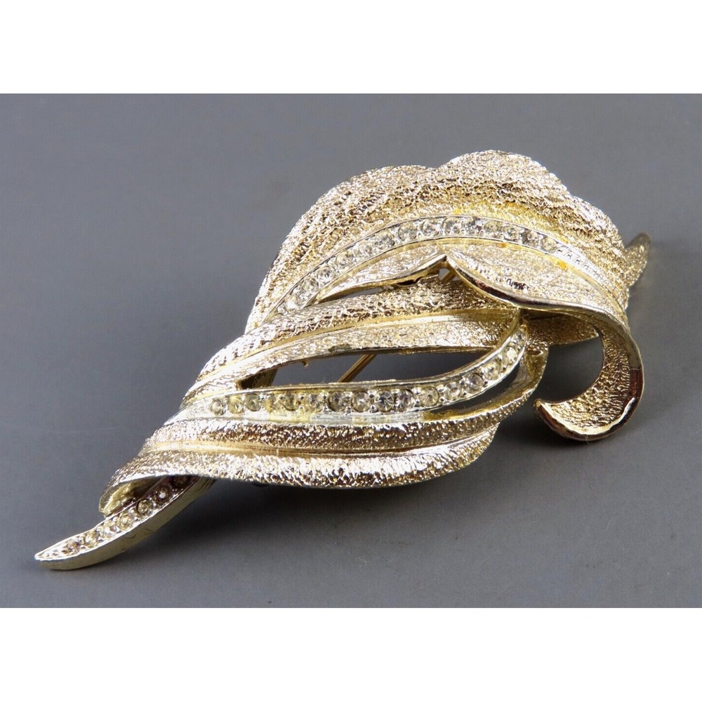VTG Kramer Brooch Pin GOLD TONE FEATHER OR LEAVES Clear Rhinestones CLASSY!!